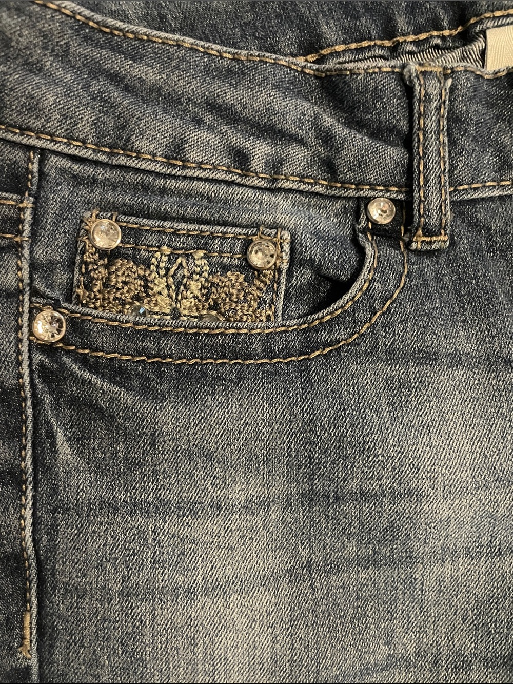 Low Rise Boot Cut Jeans - Picture 5 of 6